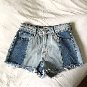 PACSUN Bullhead two toned denim shorts (size 24)